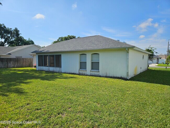 Building Photo - 1250 Winding Meadows Rd