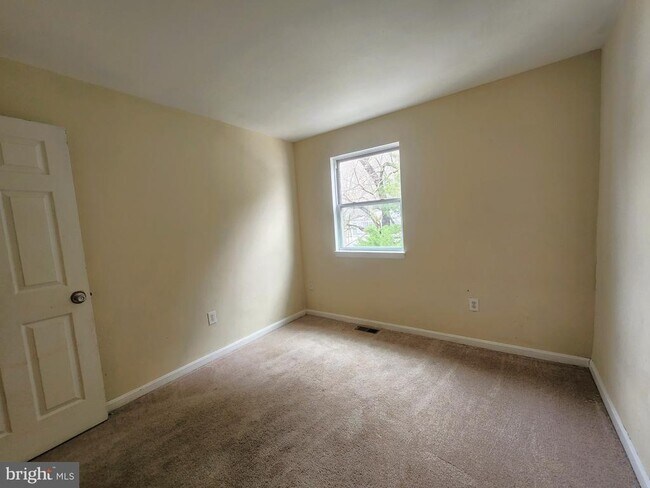 Building Photo - 292 Ternwing Dr