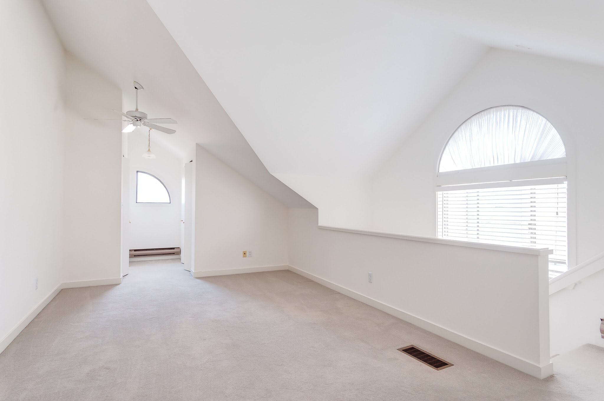 Building Photo - 475 Arsenal St