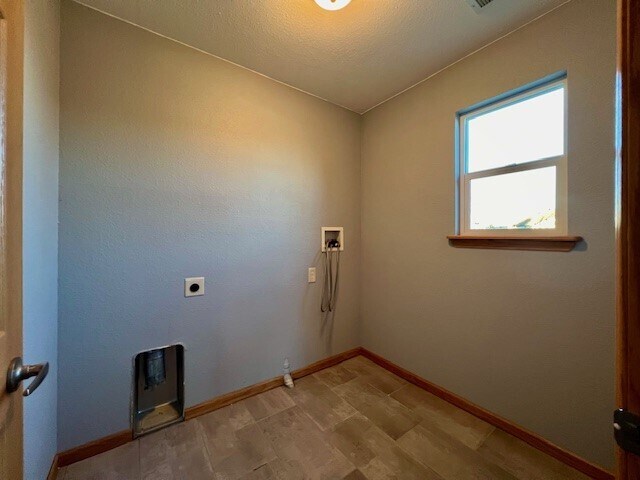 Building Photo - 6814 Riviera Ct