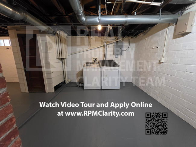 Building Photo - Available Today! 3 Bed/1.5 Bath Five Point...