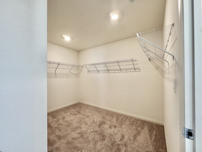 Building Photo - 4258 Tarim St