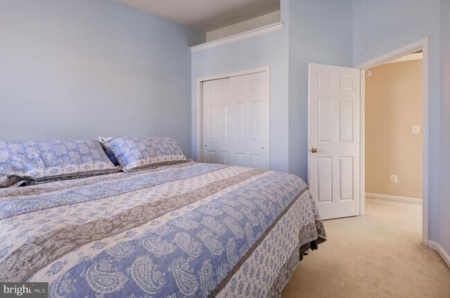 Building Photo - 43395 Briar Creek Terrace