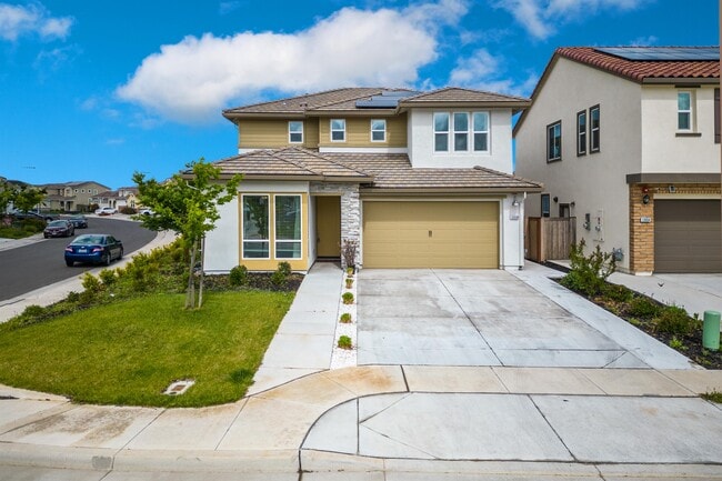 Building Photo - 10068 Carinata Dr