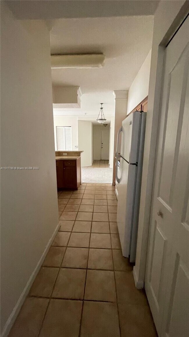 Building Photo - 9887 Baywinds Blvd