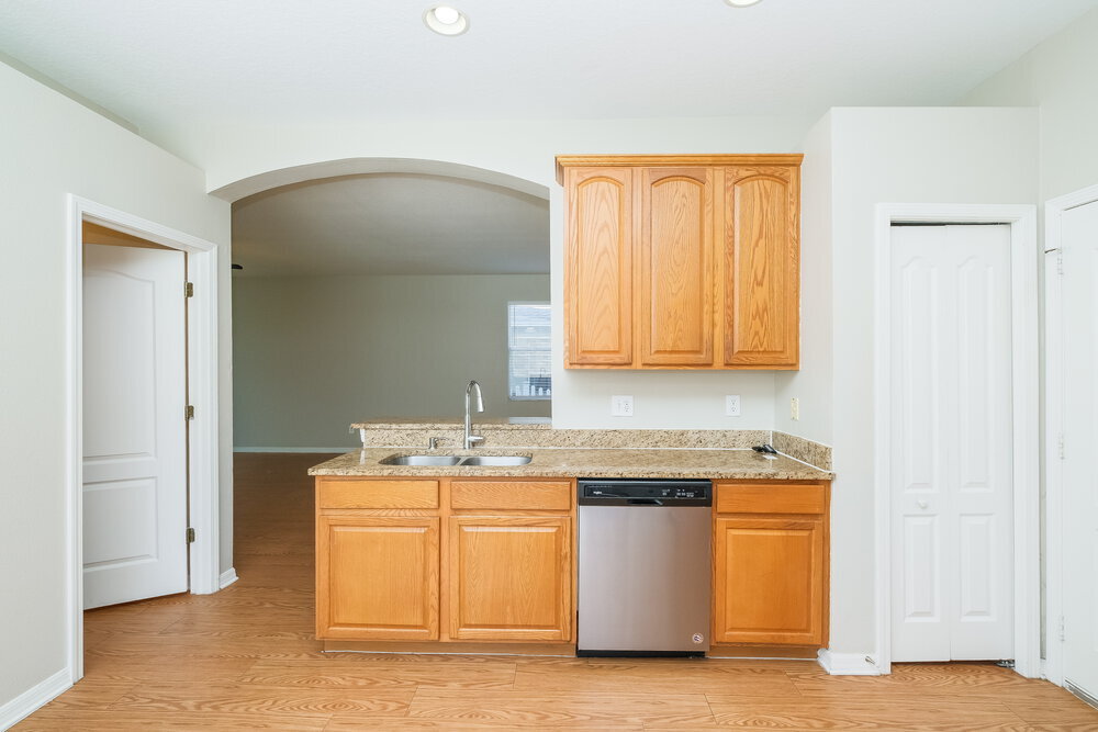 Building Photo - 8564 Deer Chase Dr