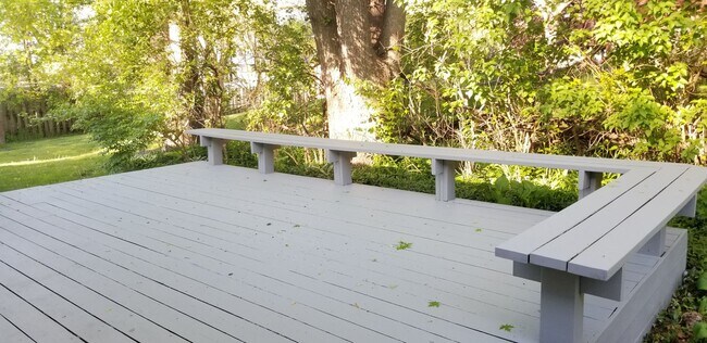 Building Photo - Now Leasing for May 2026!