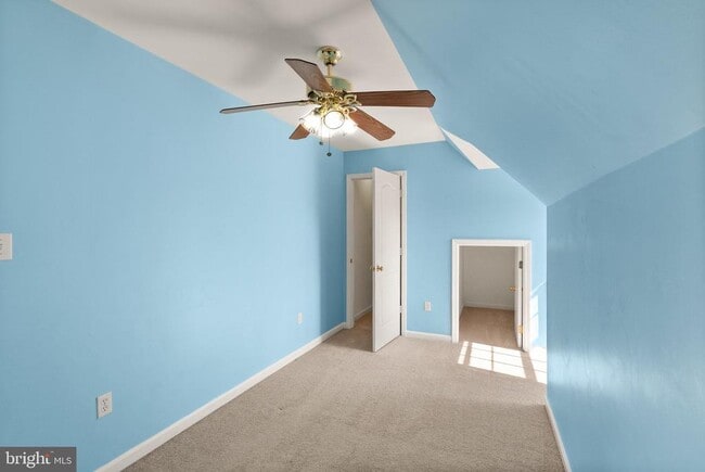 Building Photo - 943 Castle Rock Ln