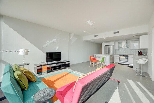 Building Photo - 1600 NE 1st Ave