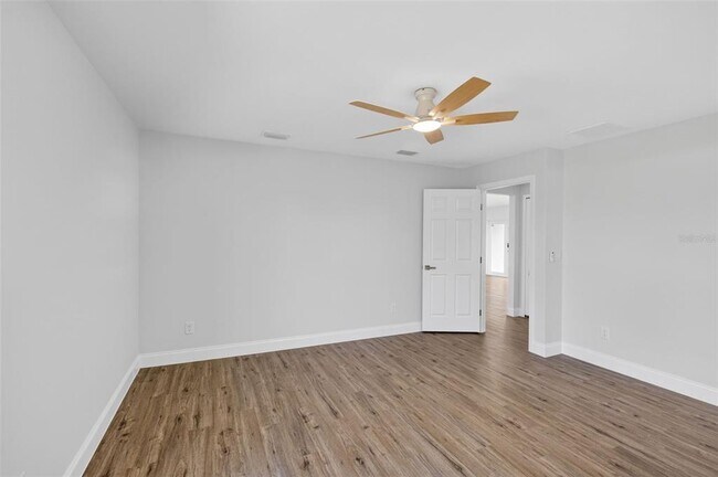 Building Photo - 375 Denver Dr