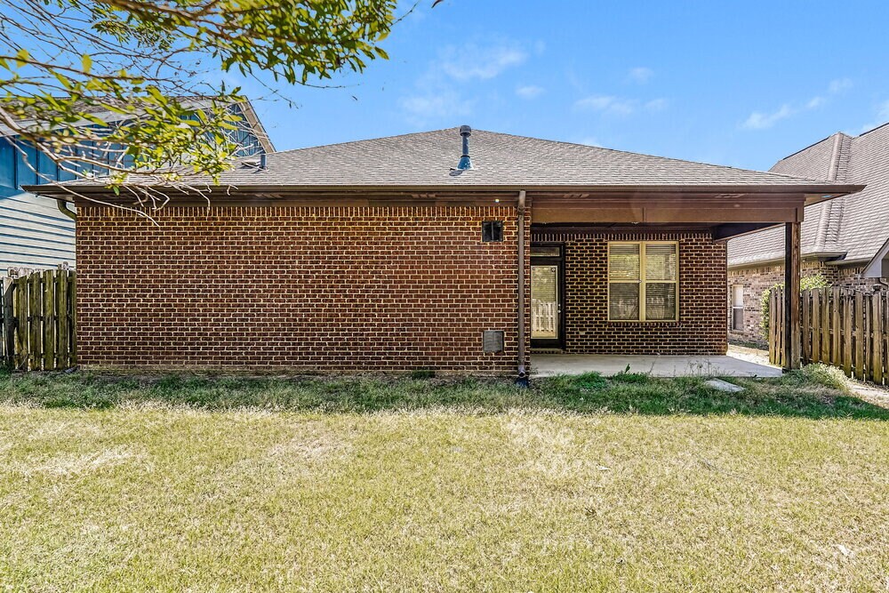 Building Photo - 1140 Overlook Dr