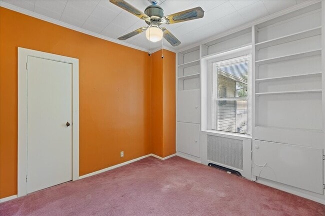 Building Photo - 309 S River Walk