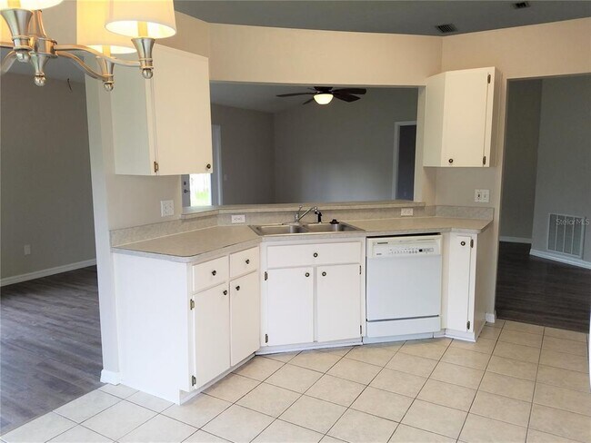 Building Photo - 3561 NW 88th Terrace