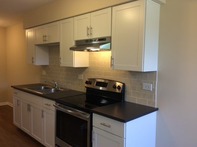 Building Photo - 2650 Brookwood Way Dr