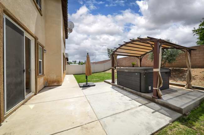 Building Photo - 5702 Segovia Way