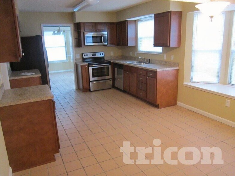 Building Photo - 4171 Dunraven Ln