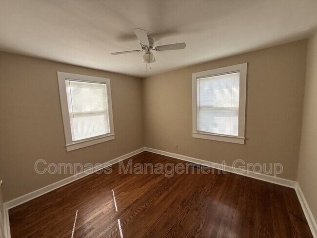 Building Photo - 3300 Miami St