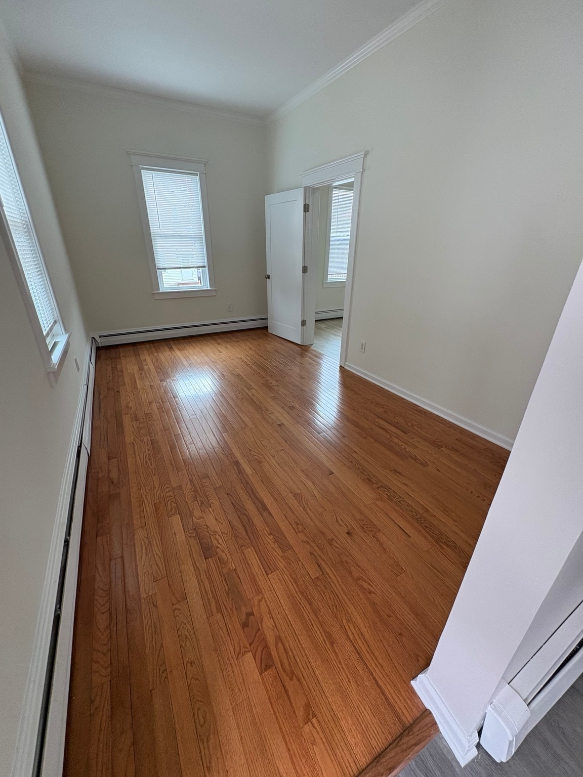 Living room - 305 W Clay Ave