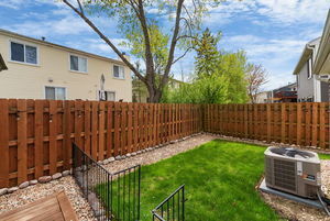 Building Photo - 5045 Rochester Dr