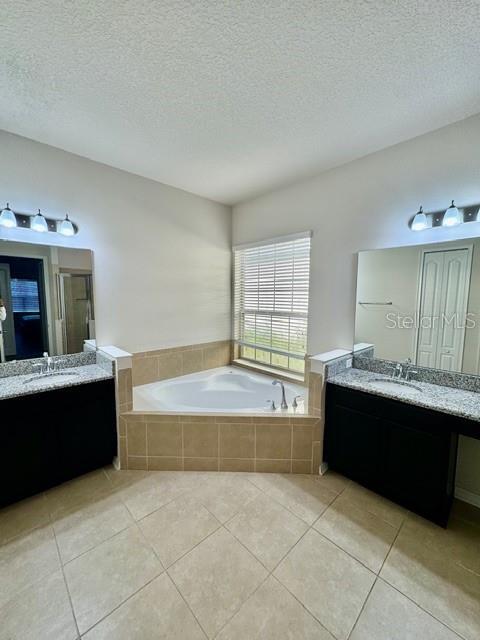 Building Photo - 10264 Henbury St