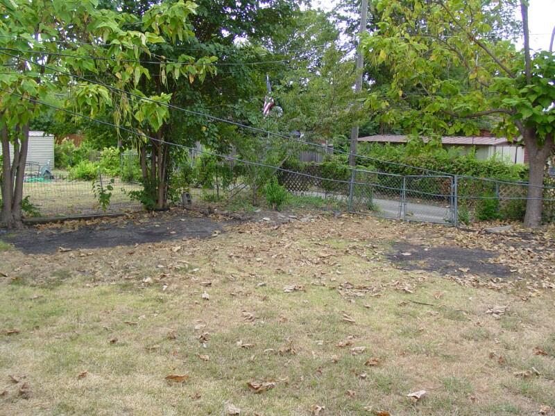 Building Photo - 1805 N Pl