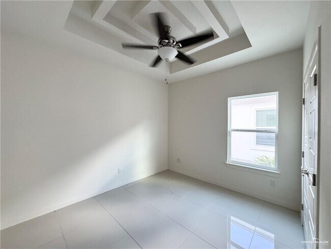 Building Photo - 19 Sabercat Ave