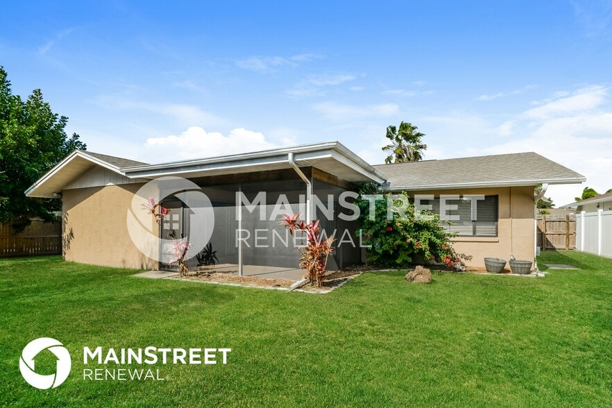 Building Photo - 6384 Samoa Dr