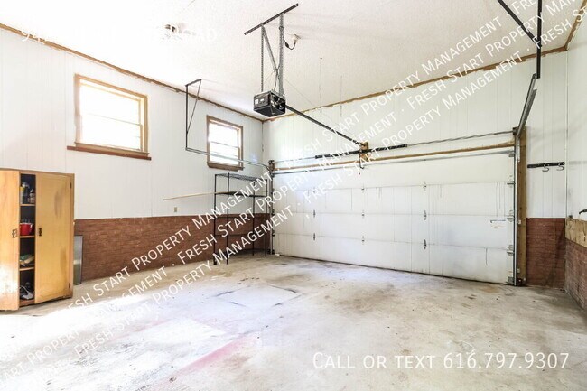 Building Photo - 9424 Highgate Rd