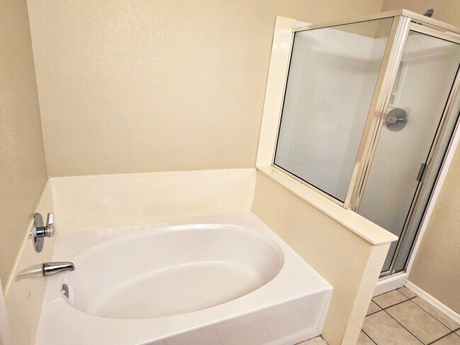 Building Photo - Chandler 3-bedroom remodeled