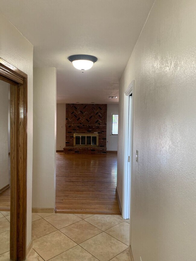 Building Photo - Rare opportunity! 2 Properties Available f...