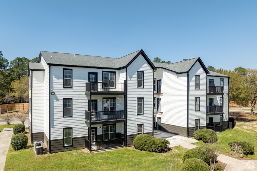 Building Photo - The Townsend