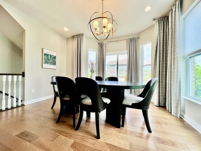 Building Photo - Large Executive home in Beavercreek Well d...