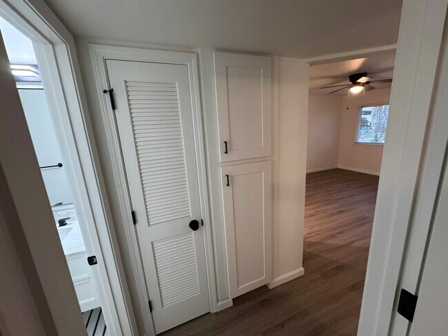 Building Photo - 2118 N Glenn Ave