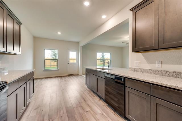Building Photo - 644 Aqueduct Dr