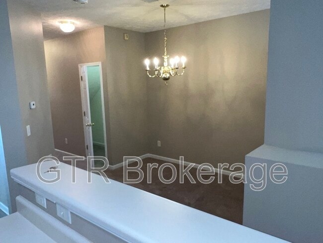 Building Photo - 162 Haven Oak Way