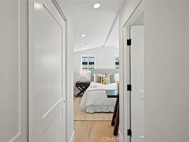 Building Photo - 603 Iris Ave