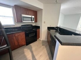 Building Photo - 13060 Vista Isles Dr