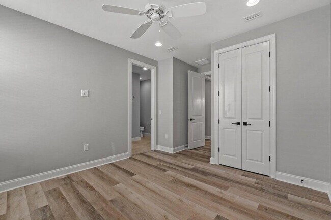 Building Photo - 76 Conifer Ct