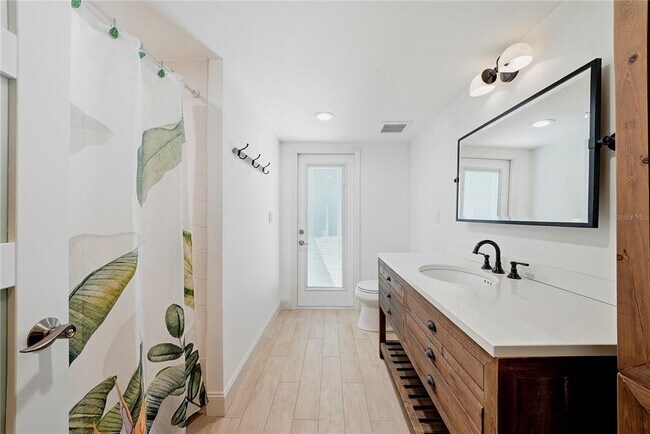 Building Photo - 14463 Sandpiper Cir
