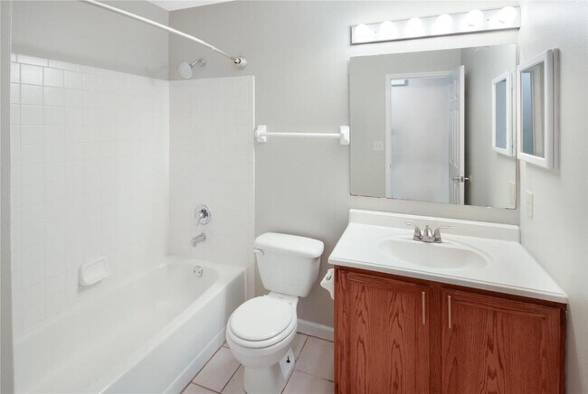 Building Photo - 17048 Sandalwood Creek Dr