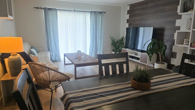 Building Photo - 31 Inlet Harbor Rd