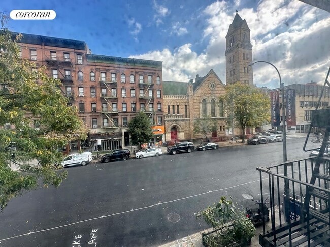 Building Photo - 930 Amsterdam Ave