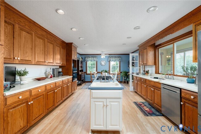 Building Photo - 12182 Woodson Farm Ln