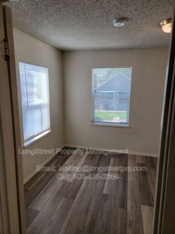 Building Photo - 205 NW Kings Blvd