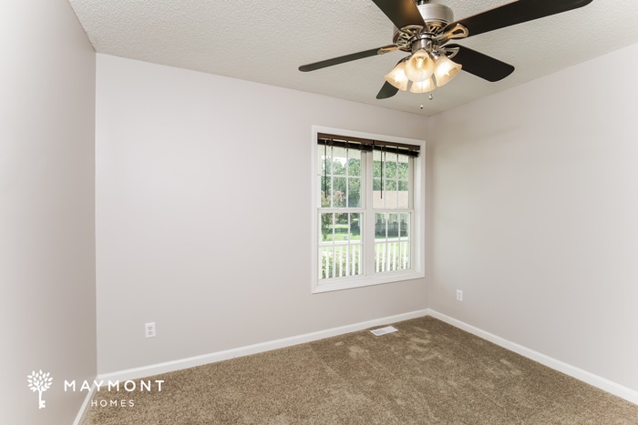 Building Photo - 1215 Liriope Ln