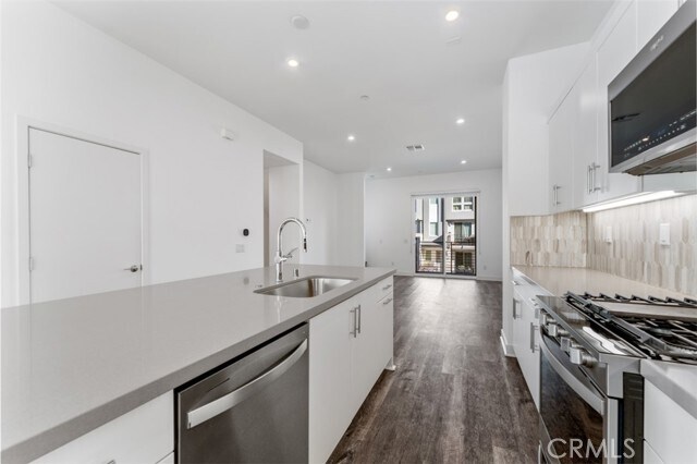 Building Photo - 1415 W Cara Dr