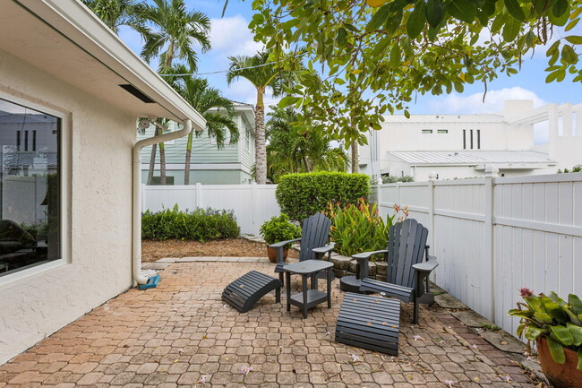 Building Photo - 10 Sailfish Ln
