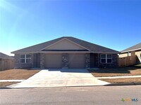 Building Photo - 1614 Risen Star Ln
