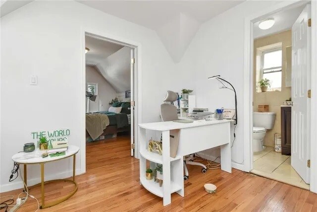 Building Photo - 1027 Wilcox Ave