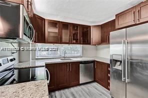 Building Photo - 17021 N Bay Rd